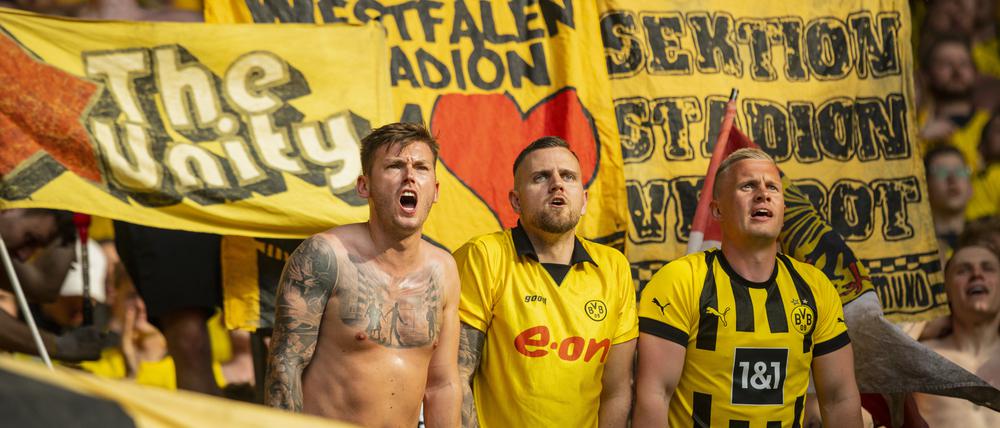Die Dortmunder Fans hoffen auf den Titel.