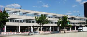 Die Zentrale des Landesamts für Flüchtlingsangelegenheiten an der Bundesallee in Wilmersdorf.