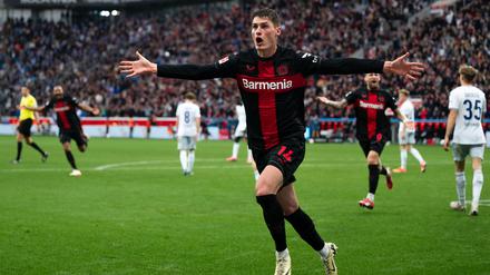Patrik Schik erlöste Bayer Leverkusen spät.