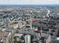 Grenzenloser Profit versprach Berlins Immobilienmarkt. Nun sagen Experten das Abebben von Zuzug und Nachfrage voraus. Foto: picture alliance / ZB