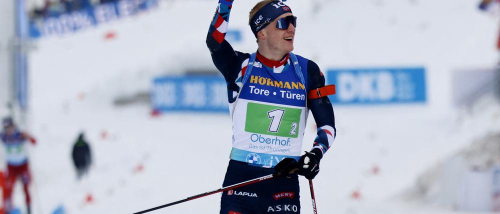 Johannes Thingnes Bö führt Norwegen am Donnerstag zu Gold in der Single-Mixed-Staffel.