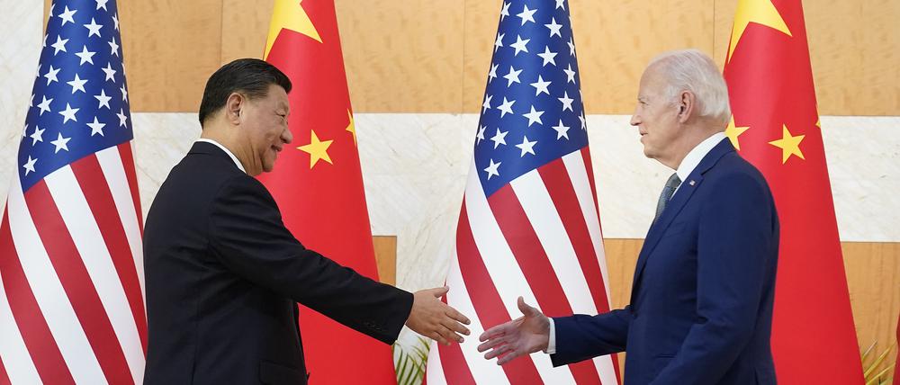 US-Präsident Joe Biden und der chinesische Präsident Xi Jinping bei ihrem Treffen vor dem G20-Gipfel auf Bali.