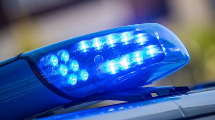 Ein 20-Jähriger wurde in Mühlberg getötet. Die Polizei fahndet nach den Tätern.
