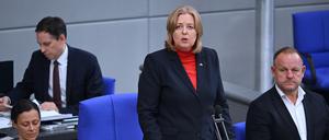 Bundestagspräsidentin Bärbel Bas beim Gedenken für die Opfer in Israel.