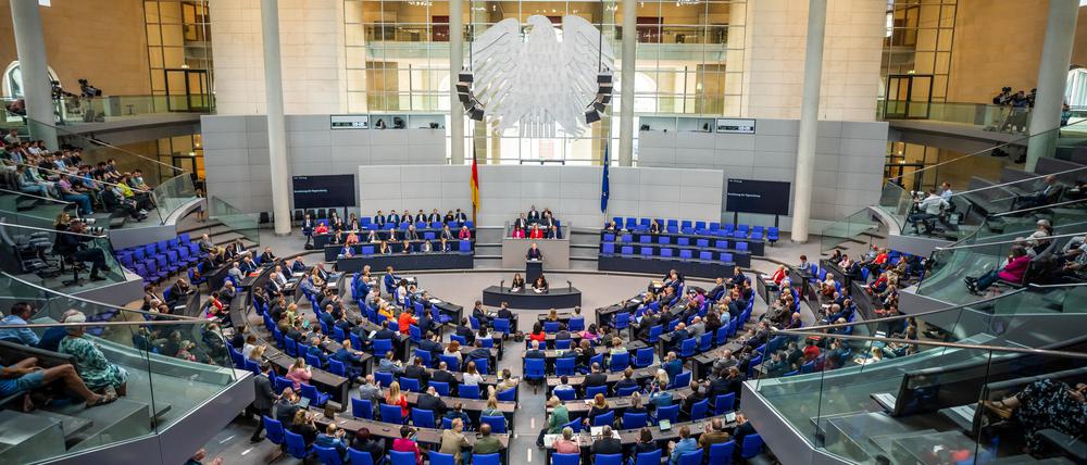 Juni 2023, Berlin: Sitzung des Bundestages zum Gebäudeenergiegesetz. Foto: Michael Kappeler/dpa