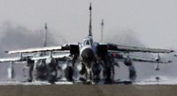 Die neue Koalition muss auch über das Nachfolgemodell für die Tornado-Kampfflugzeuge der Bundeswehr entscheiden - und darüber, ob sie sich weiter an der nuklearen Abschreckung beteiligen. Foto: Ulrich Perrey/picture alliance / dpa