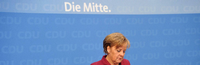 Bundeskanzlerin Angela Merkel setzt ungeachtet der Erfolge der rechtspopulistischen AfD auch künftig auf einen Kurs der politischen Mitte. Foto: dpa
