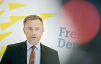 FDP-Chef Christian Lindner will seinen Personalvorschlag über einen Übergangs-Ministerpräsidenten nur beispielhaft gemeint haben. Foto: Felix Zahn imago images/photothek