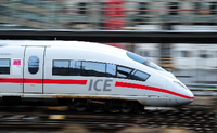 Ein Intercity-Express (ICE) der Deutschen Bahn. Foto: Daniel Reinhardt/dpa