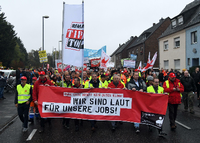 Hauptsache Atbeitsplätze: Verdi-Protest für den Erhalt der Braunkohleförderung. Foto: dpa/Henning Kaiser
