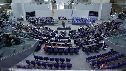 Verwenden die Fraktionen im Bundestag Steuergelder zweckwidrig?