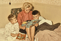 Helga Schlüter mit ihren beiden Söhnen Foto: privat