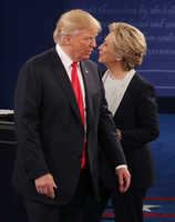 Kontrahenten: Die US-Präsidentschaftskandidaten Donald Trump und Hillary Clinton (Demokraten) im Wahlkampf 2016. Foto: picture alliance / dpa