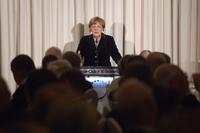 Angela Merkel am Mittwochabend vor dem Industrieclub in Düsseldorf. Foto: Patrik Stollarz/dpa