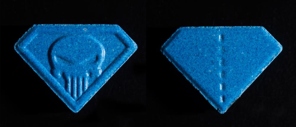 Ecstasy-Tabletten „Totenkopf-Pillen“ (auch „Punisher“ genannt), Foto: LKA Niedersachsen