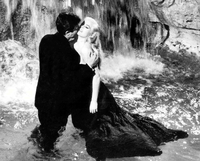 Magischer Moment: Anita Ekberg mit Marcello Mastrioanni in "La dolce vita", 1960. Foto: AFP