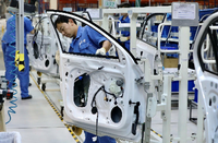 Für deutsche Autos ist der chinesische Markt essentiell - hier eine Fabrik in der Region, in der die Uiguren weggesperrt werden. Foto: REUTERS