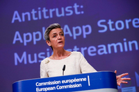 Die EU-Kommission wirft Apple unfairen Wettbewerb in seinem App Store auf iPhone und iPad vor. Foto: dpa/Francisco Seco