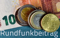 Um wieviel soll der Beitrag von 18,36 Euro inflationsbedingt steigen? Foto: dpa