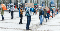 Umweltaktivisten demonstrieren für mehr Klimaschutz Foto: Markus Scholz/dpa