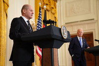 Olaf Scholz und Joe Biden bei der Pressekonferenz im Weißen Haus. Foto: imago images/ZUMA Wire