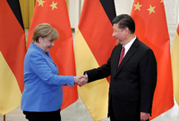 Von Sozialdemokraten neuerdings misstrauisch beäugt: Angela Merkel und Chinas Präsident Xi Jinping -hier 2018 in Peking. Foto: REUTERS
