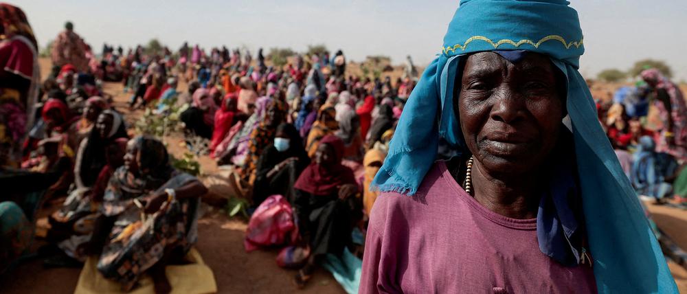Millionen Menschen sind seit Ausbruch des Krieges in den benachbarten Tschad geflohen.
