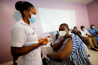 Start einer Covid-19-Impfkampagne in Ghana Foto: REUTERS/Francis Kokoroko/File Photo