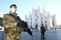 Militär vor dem Mailänder Dom. Foto: REUTERS/Flavio Lo Scalzo
