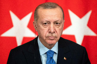Recep Tayyip Erdogan hilft Aserbaidschan. Foto: Pavel Golovkin/Reuters