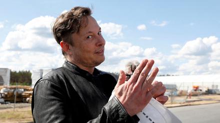 Elon Musk hat als Unternehmer große Ambitionen: Elektromobilität, Weltraumreisen und nun Twitter.