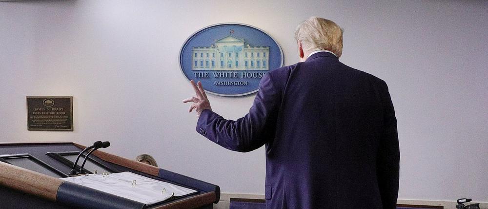 Donald Trump nach einer Pressekonferenz im Weißen Haus (Archivbild von 2020)