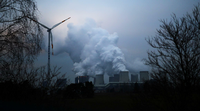 Zwei von sechs Blöcken des Kraftwerks in der Lausitz sind bereits stillgelegt, der nächste soll 2025 folgen. Foto: Hannibal Hanschke/Reuters