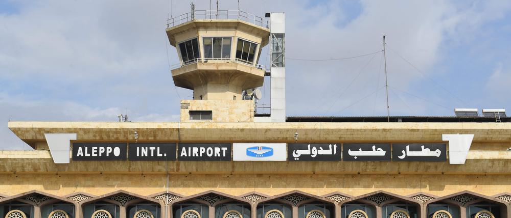Der syrische Flughafen Aleppo wurde von Israel angegriffen.