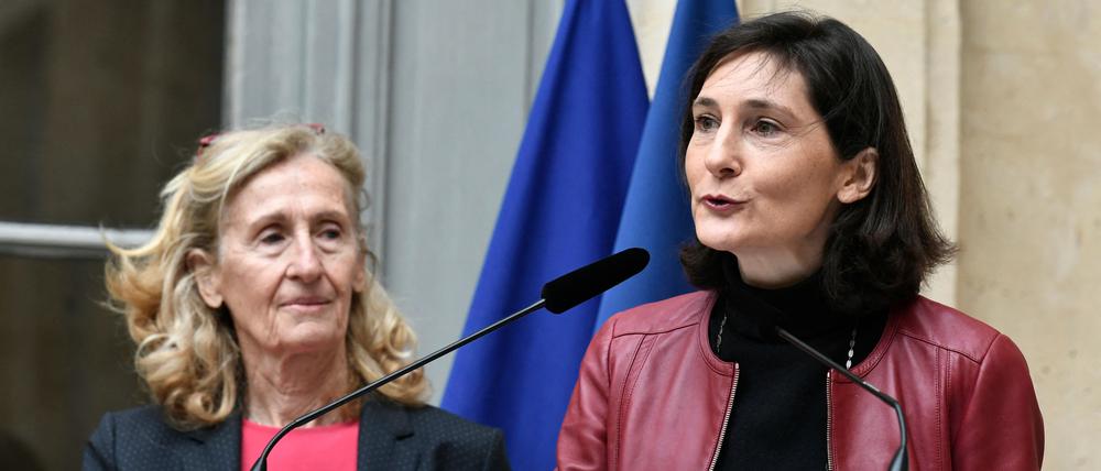 Nach 28 Tagen übergibt die Erziehungsministerin Amelie Oudea-Castera (re.) ihr Amt schon wieder - an Nicole Belloubet (li.).  
