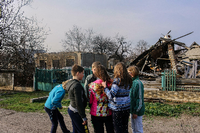 60 Kinder besuchen die Dorfschule in der Ortschaft Krasnohoriwka in der Ostukraine. Archivfoto: ddp/abaca press