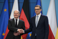 Kanzler Olaf Scholz (links) und Polens Regierungschef Mateusz Morawiecki am Sonntag in Warschau. Foto: Slawomir Agencja Wyborcza.pl via REUTERS