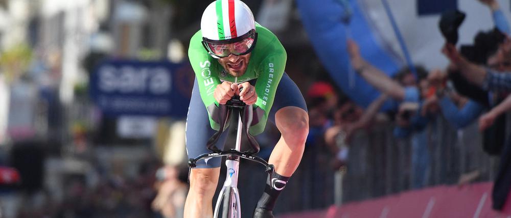 Muss passen wegen Corona. Filippo Ganna beim ersten Zeitfahren beim Giro.