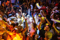 Vor Corona war der Goldstrand eine Partymeile für feierwütige Urlauber aus ganz Europa. Foto: imago/EST&OST