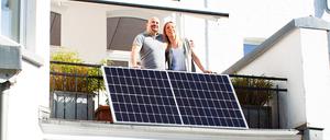 Im Sommer und Herbst 2022 waren die Solarprodukte wegen der hohen Nachfrage und Lieferengpässe im Preis sehr gestiegen. Inzwischen sind kleine Photovoltaikanlagen ab 340 Euro zu haben.