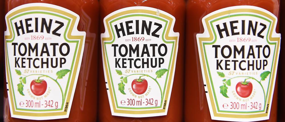 Heinz Tomaten-Ketchup in einem Supermarkt. 