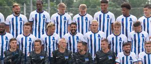 Für die Katz. Das erste Mannschaftsfoto von Hertha in dieser Saison ist längst überholt.