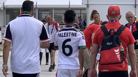Bis zum fünften Wettkampftag der Weltspiele trug die Delegation Palästinas die Trikots mit dem Aufdruck der Karte Israels. Nun wurden sie verboten.
