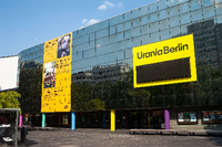 Das Urania-Haus in Berlin. Foto: imago images / Olaf Schuelke