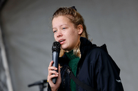 Klima-Aktivistin Carla Reemtsma ist 23 Jahre alt und eine Cousine von Luisa Neubauer. Foto: Imago/C. Hardt/Future Image