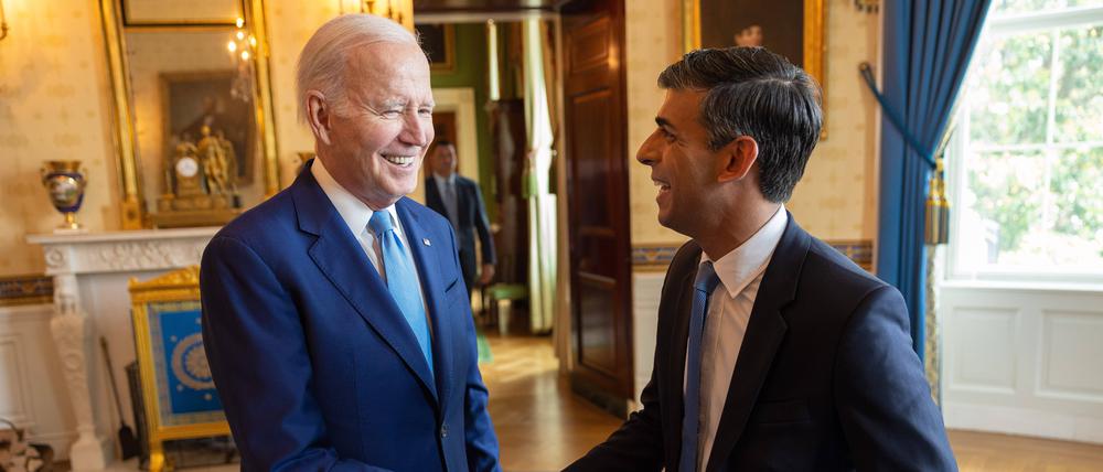 Joe Biden (l.) und Rishi Sunak bei einem Treffen im Weißen Haus. 