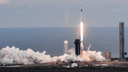 Die Besatzung der „Axiom-2“-Mission hebt am Sonntag, den 21. Mai 2023, vom Kennedy Space Center ab, um zur ISS zu gelangen. 