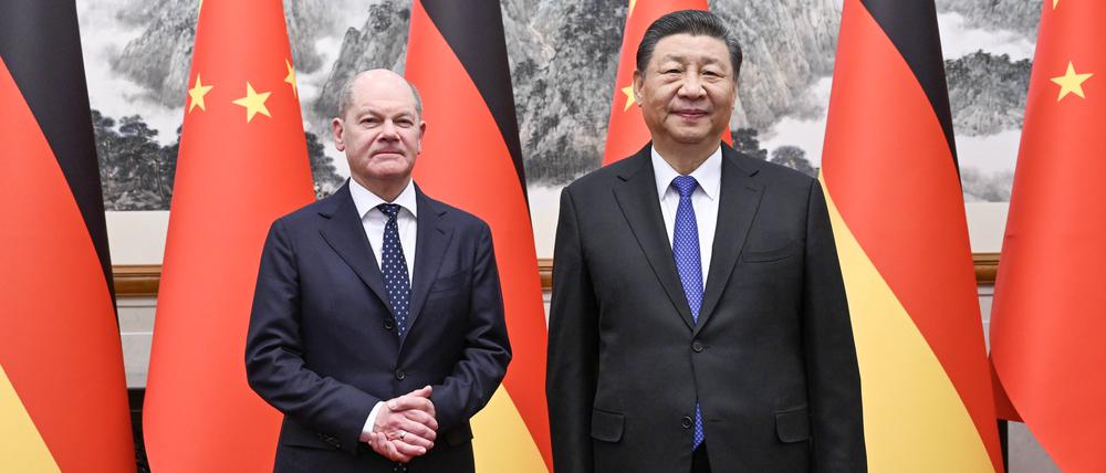 Bundeskanzler Olaf Scholz (links) hatte in Peking den chinesischen Präsidenten Xi Jinping getroffen.