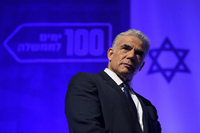 Israels Außenminister Lapid betont, die Regierung habe mit NSO nichts zu tun. Foto: Gili Yaari/imago/NurPhoto