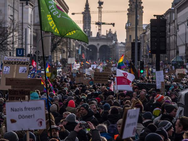 In München demonstrierten am 21. Januar etwa 300.000 Menschen gegen die AfD.